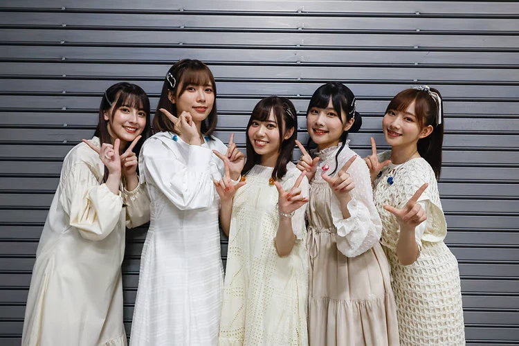 日宅 看上去会最先结婚的liella 声优是 唧喳喳翻译网 看看大伙说了啥 W つ